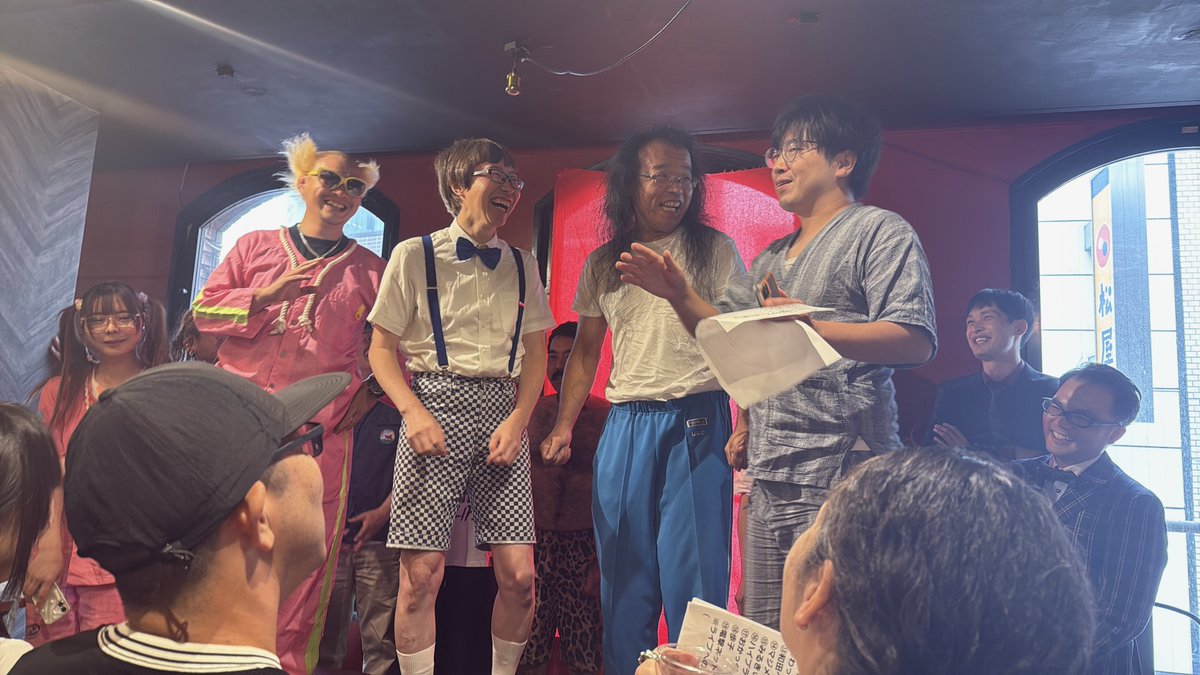 ntrt_c_k's tweet photo. サルヴァライブ！久しぶりに会えた芸人さんやお客さんいっぱいいて嬉しかった〜🥰電撃の幕田さん初めて生で見たけど可愛すぎ！！おかっぺさんとしんじさんは相変わらずなくだりしててウケた😌
ハイプライドが楽しそうに電撃のダンスしてるとこ見られてよかったです💪🏻笑
あと歩子さんがおもしろすぎた… https://t.co/GTqFOsdF5S