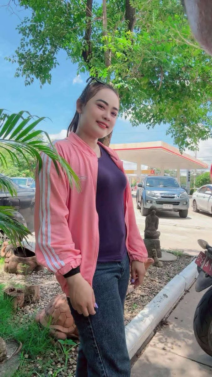 Nithi355805's tweet photo. พี่ เจน สวยน่ารัก อวบนิดหน่อย😋💯
น่ากระแทกสุดๆ💯 https://t.co/hdvEkyRbez