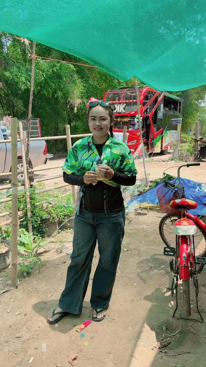 Nithi355805's tweet photo. พี่ เจน สวยน่ารัก อวบนิดหน่อย😋💯
น่ากระแทกสุดๆ💯 https://t.co/hdvEkyRbez