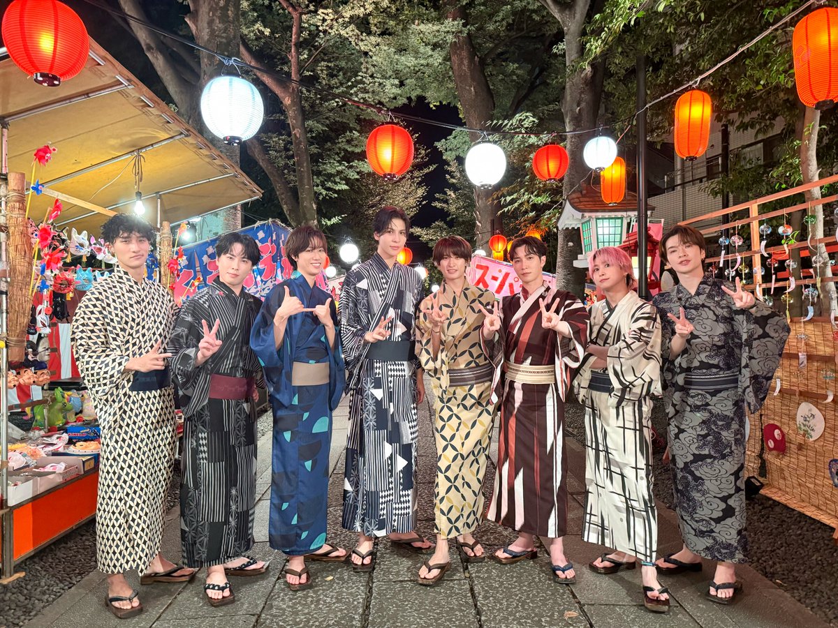 SN__20200122's tweet photo. #CDTVライブライブ⚡️
ありがとうございました✨
@TBSCDTV 

#グッタイム 🎈を披露！

#SnowMan 
#夏祭りグッタイム https://t.co/EMNfTORk8w