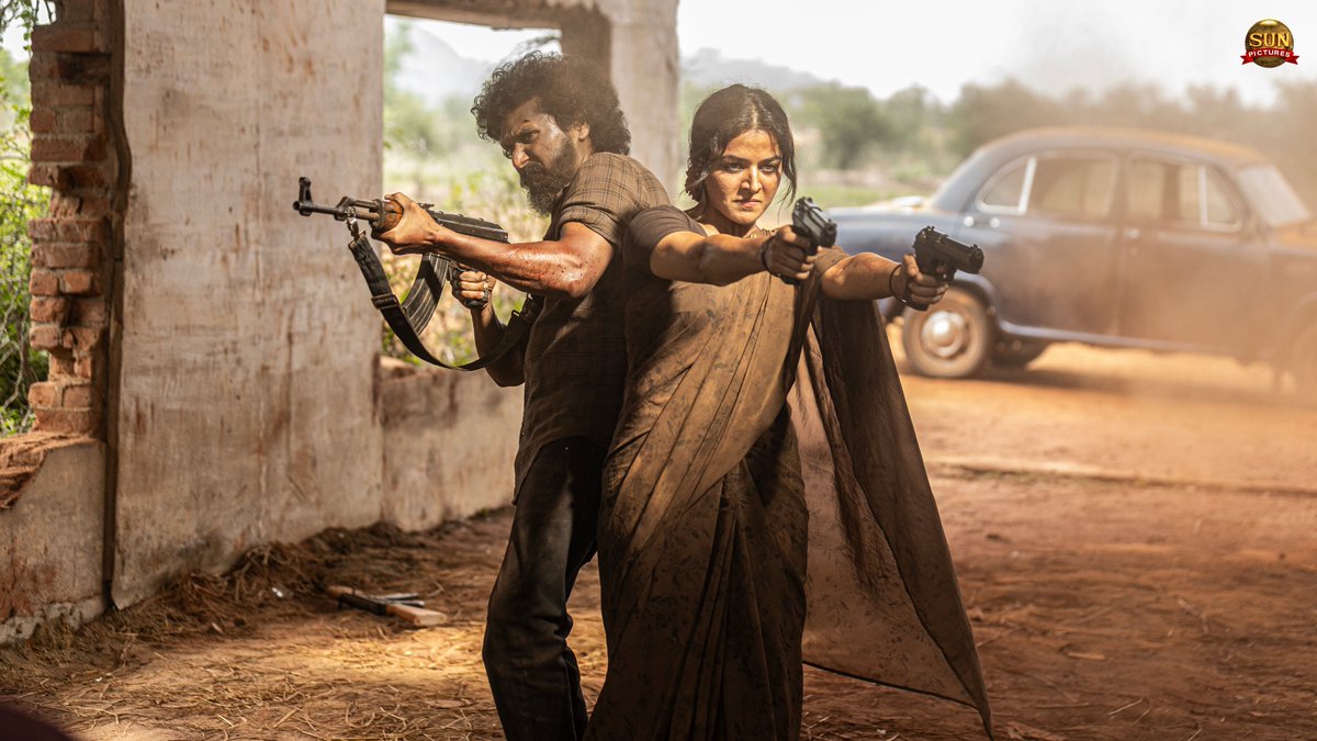 sunpictures's tweet photo. Moments of Das and Chandra from the world of #DC 🌹🔫

@Dir_Lokesh @ArunMatheswaran @anirudhofficial #WamiqaGabbi @isanjkayy @mukesh_DOP @editor_prasanna @skannanartdir @PC_stunts @kabilanchelliah @kuchirayar73 @RIAZtheboss https://t.co/oWONqdUYIJ