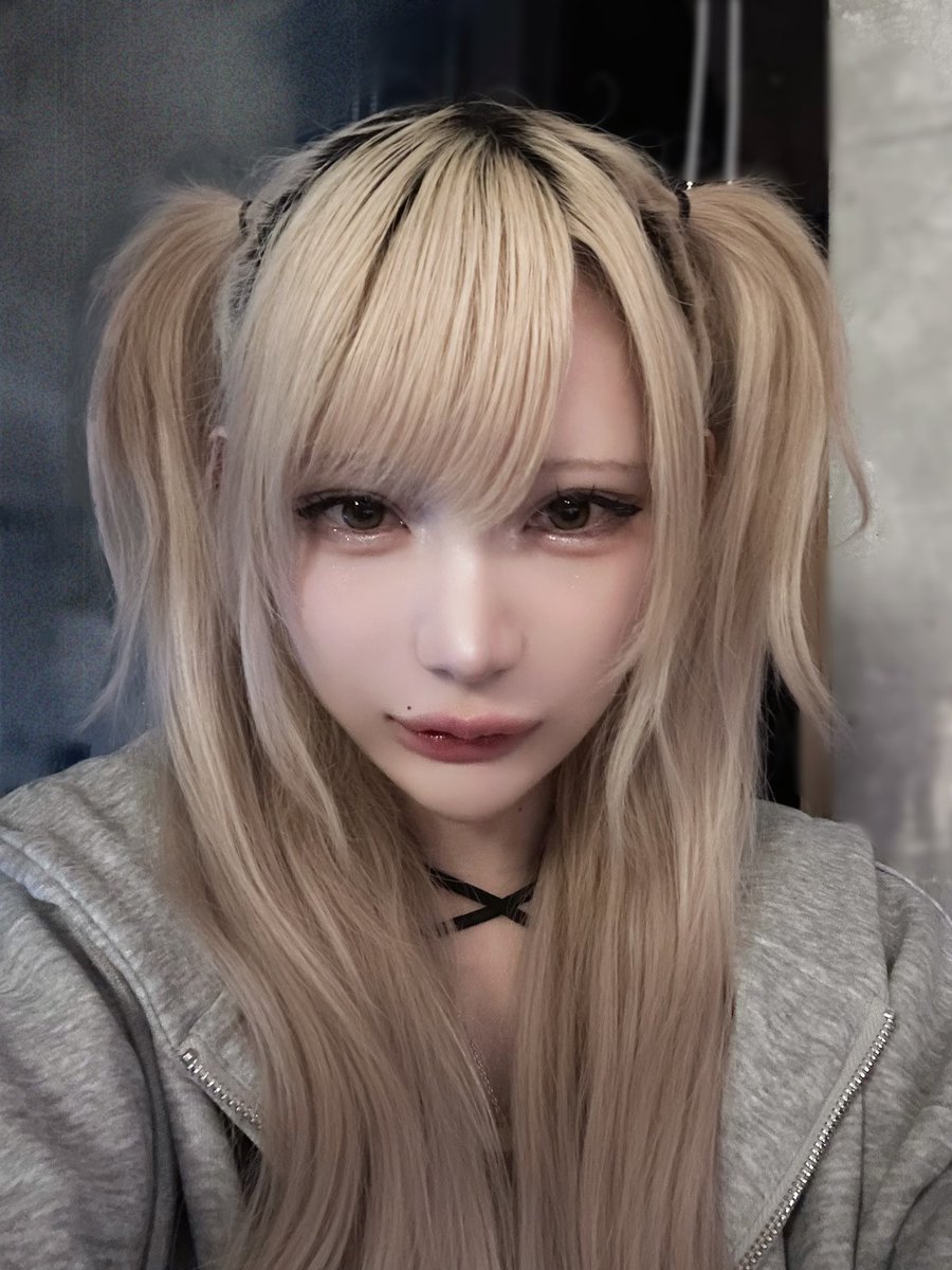 haku_VVSiS's tweet photo. はーふついん https://t.co/AY7UReA7d7