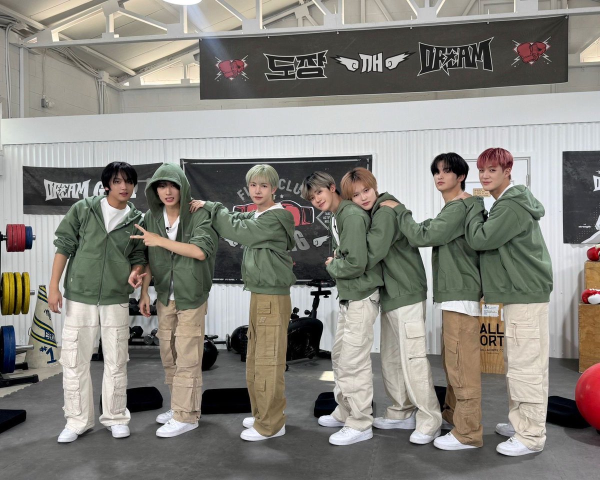 sistweet_'s tweet photo. Idolnya. Nct dream                                           Fans nya. Dreamzen https://t.co/NjQZicCv8B