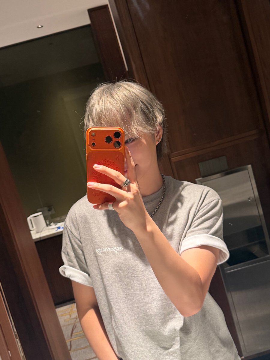 haospeach's tweet photo. A SIYUN POST !? OH TODAYS GONNA BE A GOOD DAY ✨ https://t.co/76gLar5NjI