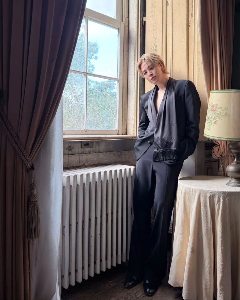 btschartsxdaily's tweet photo. #JIMIN via Instagram Post 💜 [Thread]
https://t.co/7lpfXfNaKR https://t.co/tAEpDIlJVf