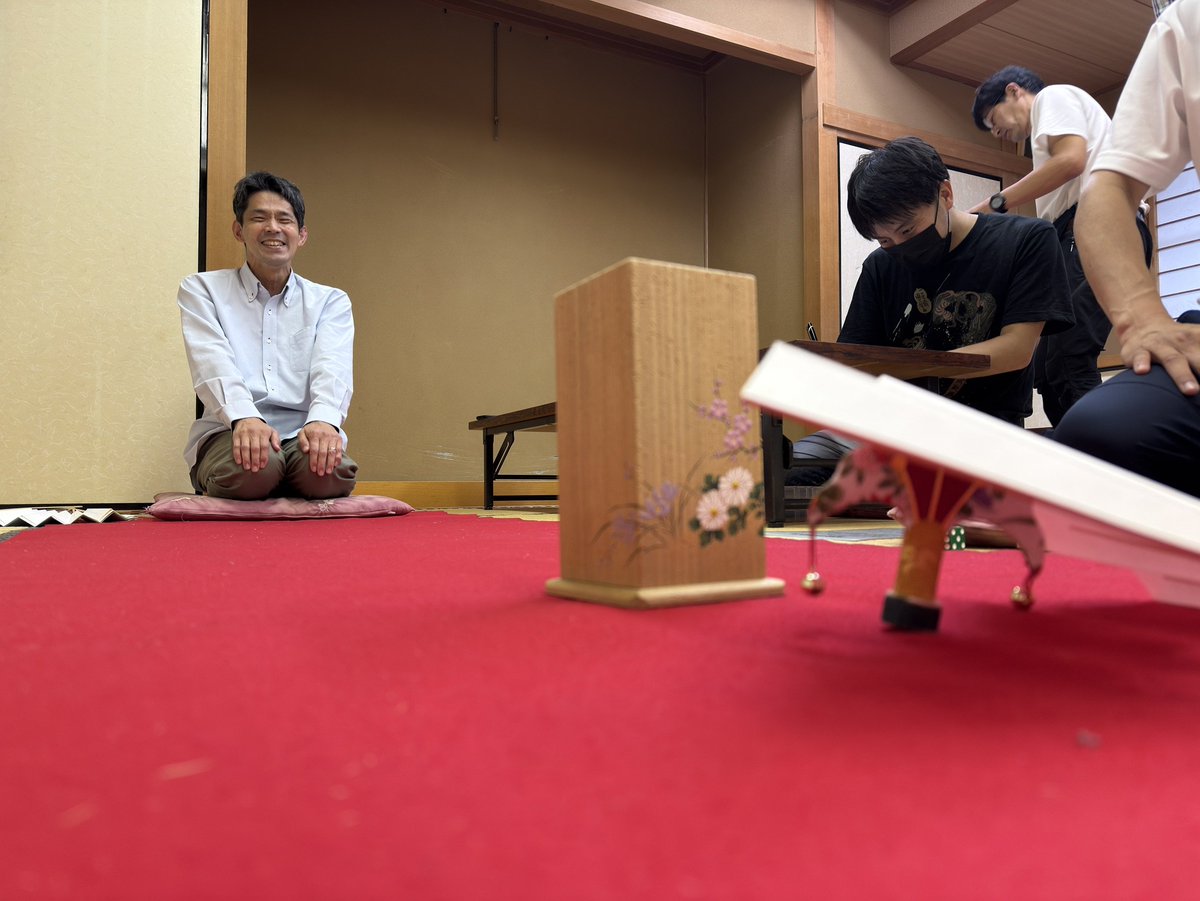 f14tomcatsuki's tweet photo. 昨日は、いつもの投扇興の例会でなく、投扇興の練習会に行ってきました!
最後にもう1試合(10投)しましたが、
昨日の最高得点の「こいすてふ」35点
が出ました!
高得点が4つも出るとは思わなかったですね!
無欲だからかな?
(当てることだけ気にしてたので)
楽しい1日でした!③ https://t.co/c2hTpVXFtZ