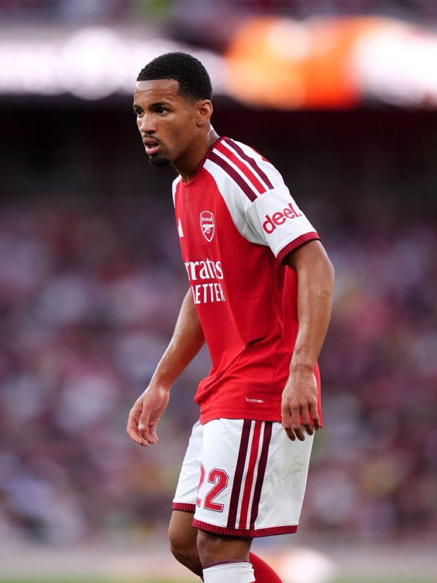 AFC__Xtra's tweet photo. 🚨BREAKING! 💣 

Milan has been working on Nwaneri for weeks and has already made an offer: loan + option to buy for €40m, but Arsenal REJECTED it. 🏴󠁧󠁢󠁥󠁮󠁧󠁿 🌟 

Arsenal's current condition is a permanent sale or a loan with an obligation to buy, not an option to buy.

Milan are still interested and may return with a new formula.

ℹ️@MatteMoretto