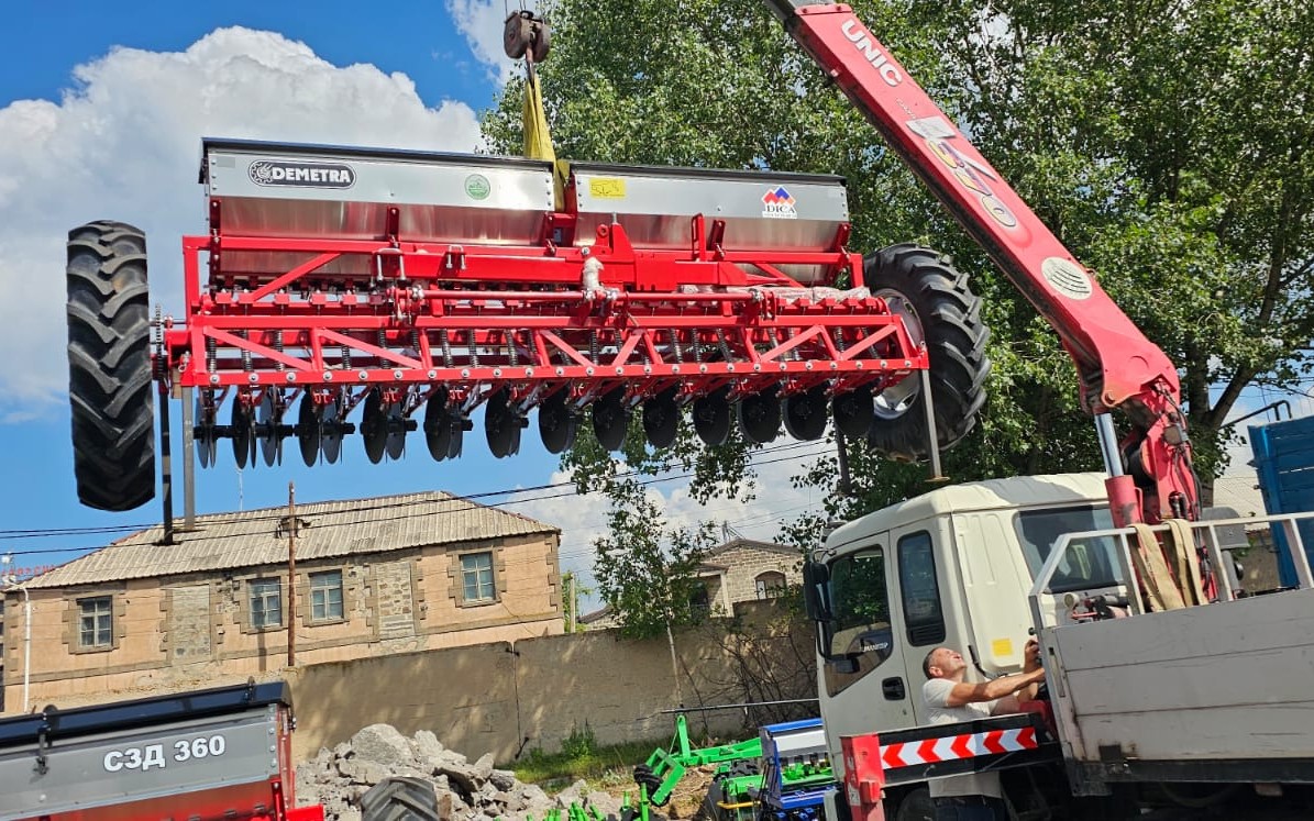 SmeInvestments's tweet photo. ԼԻԶԻՆԳԻ ՏՐԱՄԱԴՐՈՒՄ          
Մանրամասն տեղեկությունների համար դիմեք DICA 
  https://t.co/dmjnsZpYPJ   
գլխամասային գրասենյակի 
հասցե՝ Երևան, Ն. Զարյան փողոց, 74 շենք, 277           հեռ.՝ +37410 708030, +37410 708040      
------  
 DICA-ը վերահսկվում է ՀՀ ԿԲ կողմից: https://t.co/LKAsHEOpPy