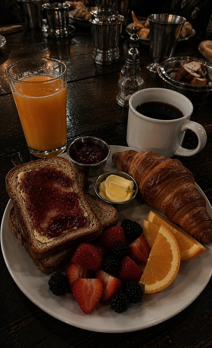 starblaaaaack's tweet photo. Buenos días, Hogwarts. Ya desayuné y tengo demasiada energía para alguien con tan pocas intenciones de comportarse bien hoy.
#rol #hogwarts #Slytheringirl https://t.co/mbuXfizXVT