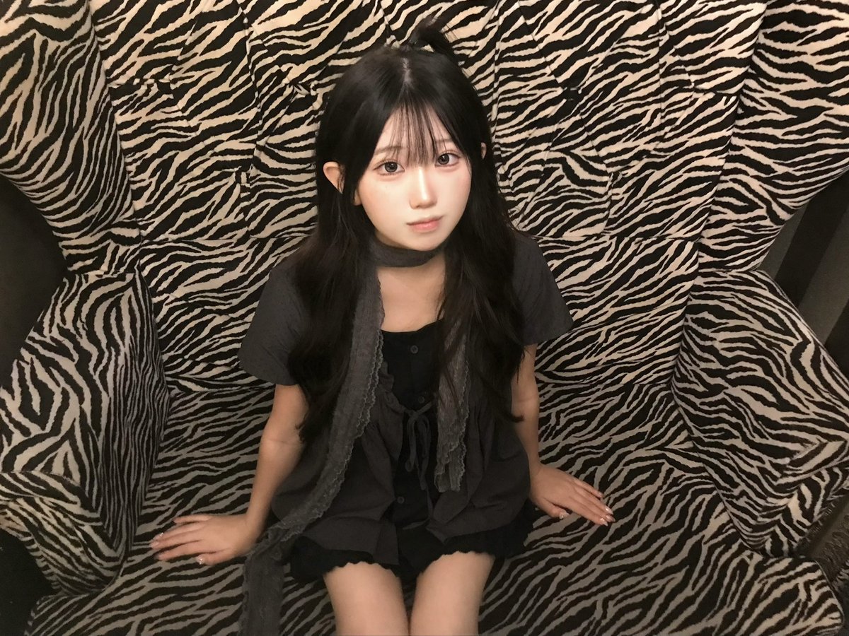 wsaunaio's tweet photo. 갓반인 친구랑 놀앗어요 https://t.co/1ndI98KmM3
