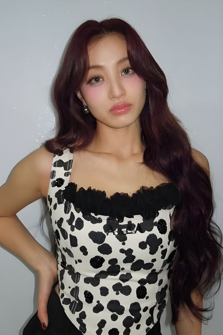 oncetwicebra's tweet photo. #JIHYO comentou via 🫧 sobre o fanmeeting do 11º aniversário do TWICE.

👤: Unnie, estou com tanta saudade de você... Não vai ter fan meeting esse ano? 🥺
🦄: Eu também queeero, muito, fazer um fan meeting.
👤: Então, vai ter fan meeting...? Nos diga com certeza ㅠㅠㅠ
🦄: Sim, vou me certificar de fazer acontecer!

#TWICE #트와이스 @JYPETWICE