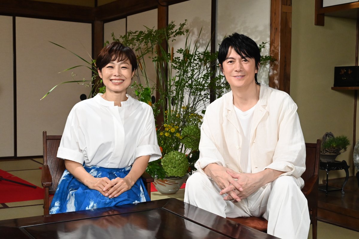 TVGweb's tweet photo. 「有働Times」90分SPが8/23放送⏰

有働由美子×福山雅治🎸
同い年2人がスペシャル対談
「レジェンド＆スター」第11弾

福山が貫く“仕事の哲学“を公開
初演技に挑んだデビュー作の貴重映像＆
ニューアルバムに込めた思いも告白🎤

https://t.co/m4knlWMhV8

#有働Times https://t.co/tgCn4sm77Z