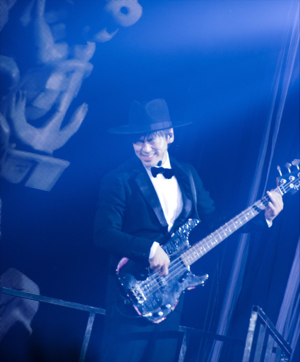 x___ask___x's tweet photo. 眩しい人
#thecinema
#sekainoowari
@Nakajin_sekaino https://t.co/iNw5YznL7x