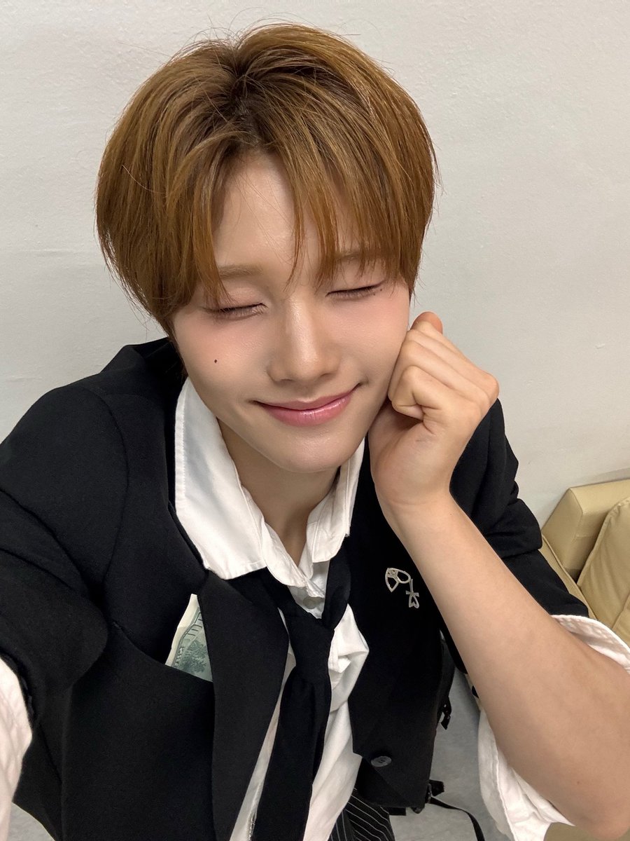 hhofthemoment's tweet photo. 260817 #이환희 위드팬 https://t.co/AAgLTJijsm