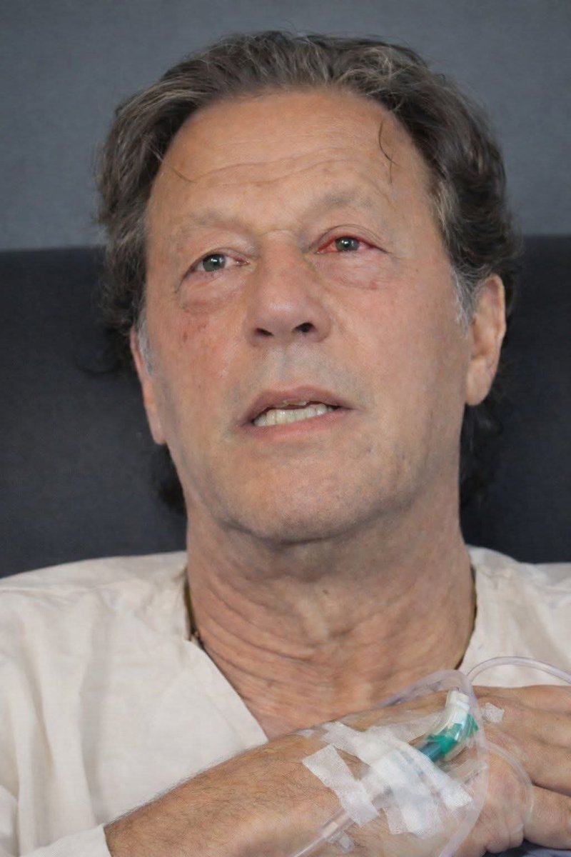 ikhan_17's tweet photo. 🚨🚨🚨
پوری قوم کا ایک ہی مطالبہ ہے عمران خان کو فوری شفاء انٹر نیشنل ہسپتال منتقل کیا جائے https://t.co/HxyqUPpSeO