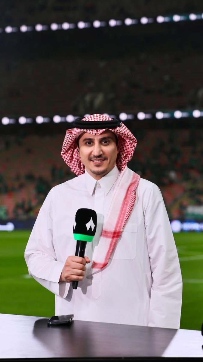 altemyat's tweet photo. أغادر اليوم مكانًا لم يكن مجرد محطة عمل، بل كان تجربة جميلة صنعتها وجوه وقلوب عزيزة. شكرًا لكل الزملاء في قناة ثمانية @thmanyahsports تشاركنا التحديات والنجاحات ، ستبقى في الذاكرة تلك الايام التي عرفتنا على كوادر مهنية رائعة ومميزة و قربتنا من الجمهور السعودي العزيز ..
محبتي وتقديري لكم جميعاً مخرجين ومحللين ومقدمين وفريق إعداد وخدمات مساعدة ،  وأتمنى أن تجمعنا الأيام مجددًا على خير ومحبة🤍