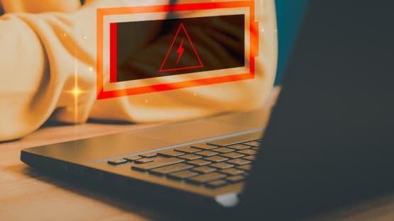 نائب الرئيس الإيراني ينتقد حجب الإنترنت وسط جدل مؤسساتي