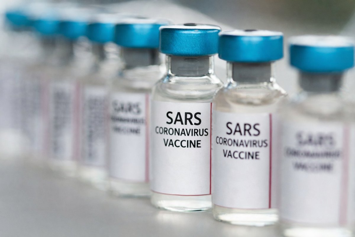 COVID19_disease's tweet photo. 🚨 BREAKTHROUGH: World’s First Vaccine Targeting the Entire SARS Coronavirus Family Begins Human Testing

GBP511, developed by UW Medicine and tested by SK Bioscience, aims to protect against COVID-19 and future coronaviruses before they spark the next pandemic. https://t.co/keNigs5ot5