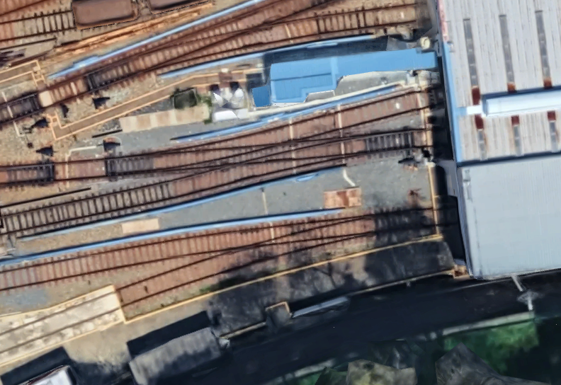 oomatipalk's tweet photo. 北大阪急行桃山台車庫
地下から地上に出る所ですが、非常に限られた土地なので対抗する分岐器が重なっています
オーバーラップというのでしょうか
https://t.co/BRQ7IGsSIs https://t.co/HbQjt5pjBa