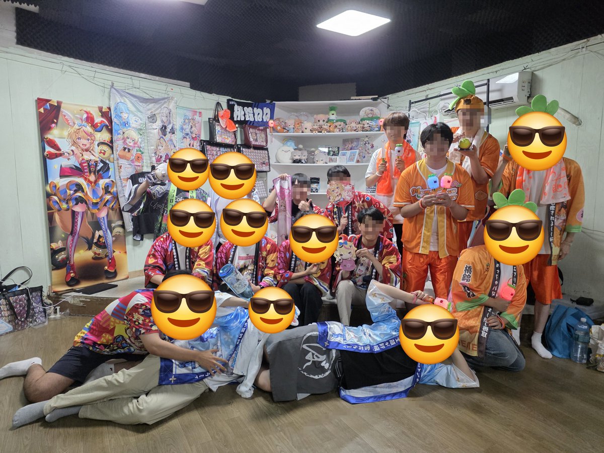 amedoko6637's tweet photo. ねぽらぼ6��年おめでとう
今日のライブ最高だった
韓国のホロリスと一緒に楽しんだよ
新曲#めろぞーまと6周年グッズも綺麗最高
次にぜひねぽらぼ2ライブ待って��す

#ねぽらぼ6周年3Dライブ https://t.co/48zGJSrAOv