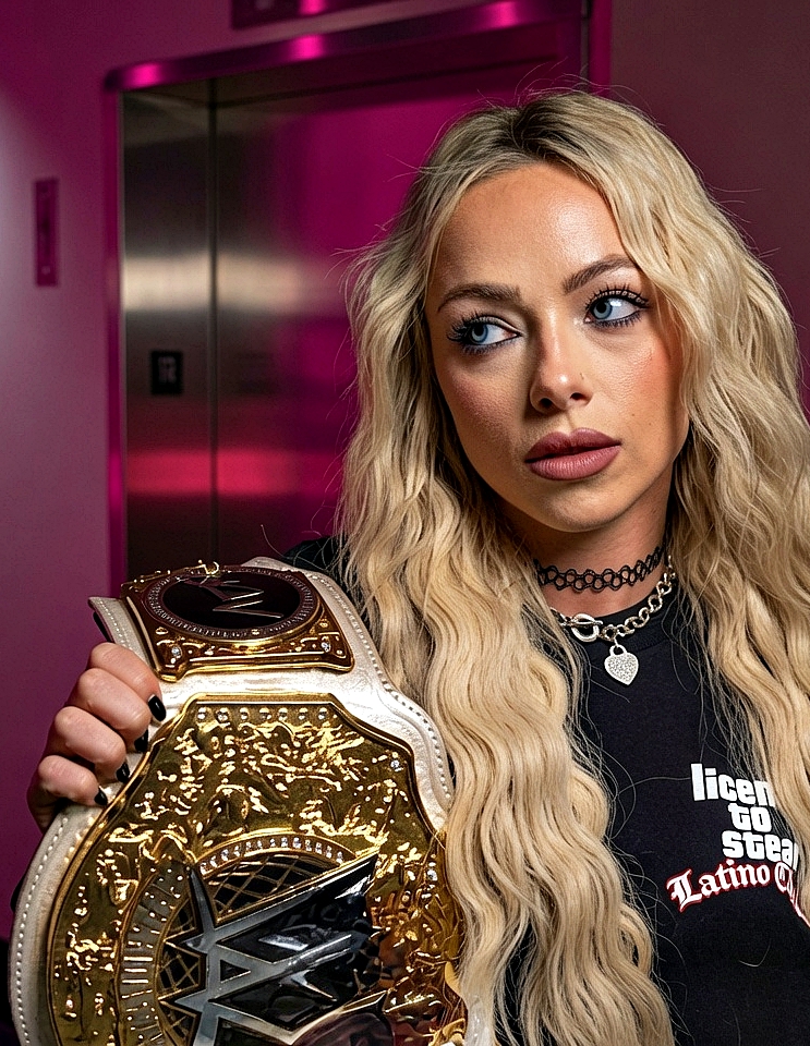 WrestleCourt's tweet photo. What could possibly be done to make Liv Morgan's current World title run great? (is it even possible) https://t.co/2OrA028adr