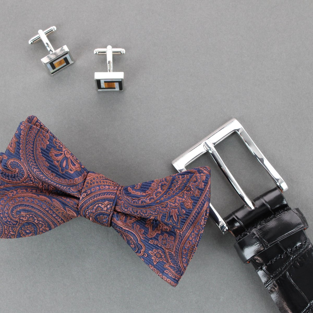 Trafalgarstore's tweet photo. Whether you're the groom, a groomsman, or a distinguished guest, the right accessories set the tone. Elevate your fall wedding attire with Trafalgar's expertly crafted formal essentials. https://t.co/mWYpU4SwQp https://t.co/LFPFp28X8r