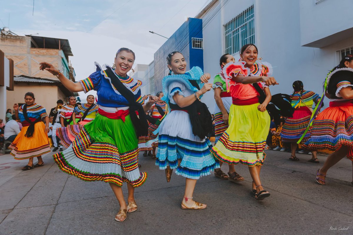 DianaCorcas's tweet photo. Siempre diré que me encantan las tradiciones de mi pueblo 🥹🫶🏻 https://t.co/QlZekkRmUN