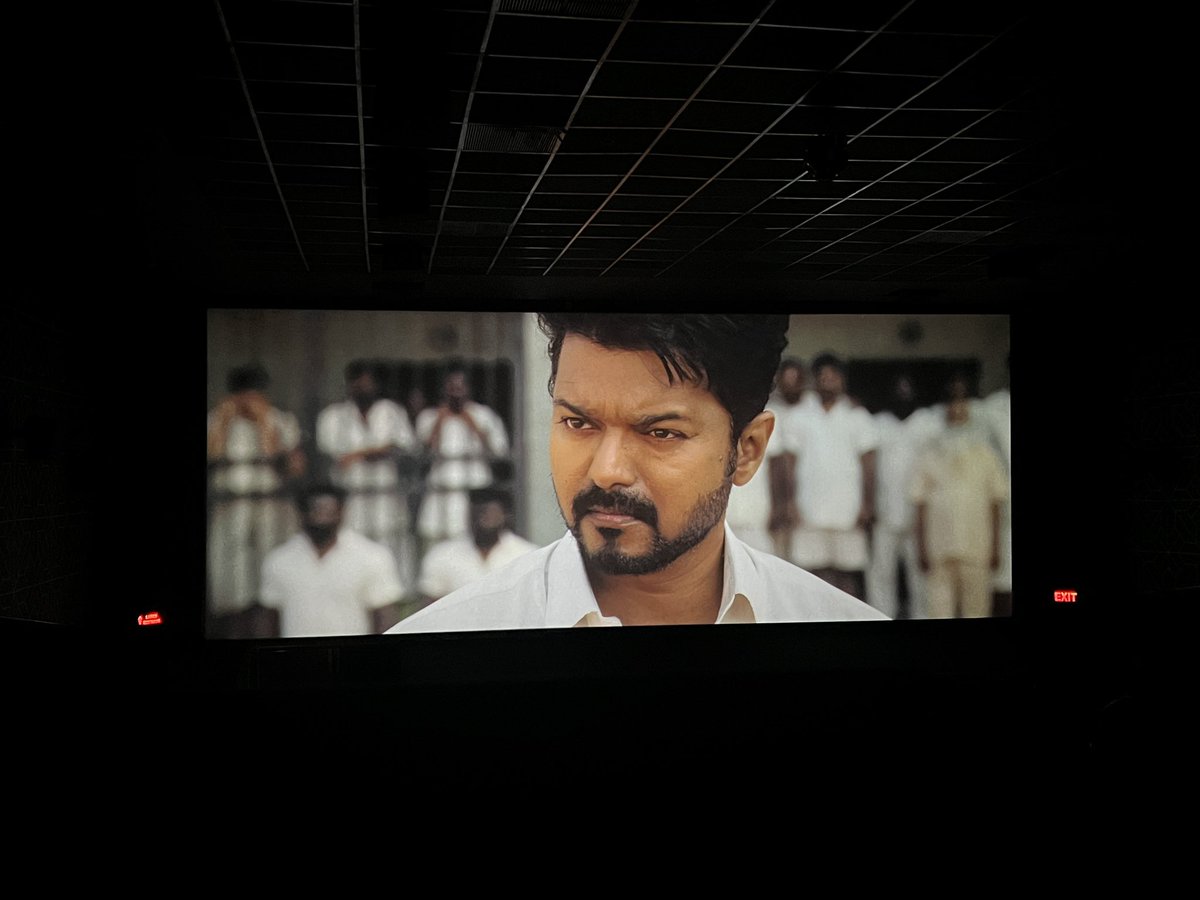 sathishoffl's tweet photo. #Jananayagan HOUSEFULL Monday at @GKcinemas 🥳
@actorvijay sir 🔥 #Hvinoth @anirudhofficial @KvnProductions @Jagadishbliss ⭐️
#jananayaganUnstoppable #FamilyCrowd 👌👌👌 https://t.co/XGJ8I59ddg