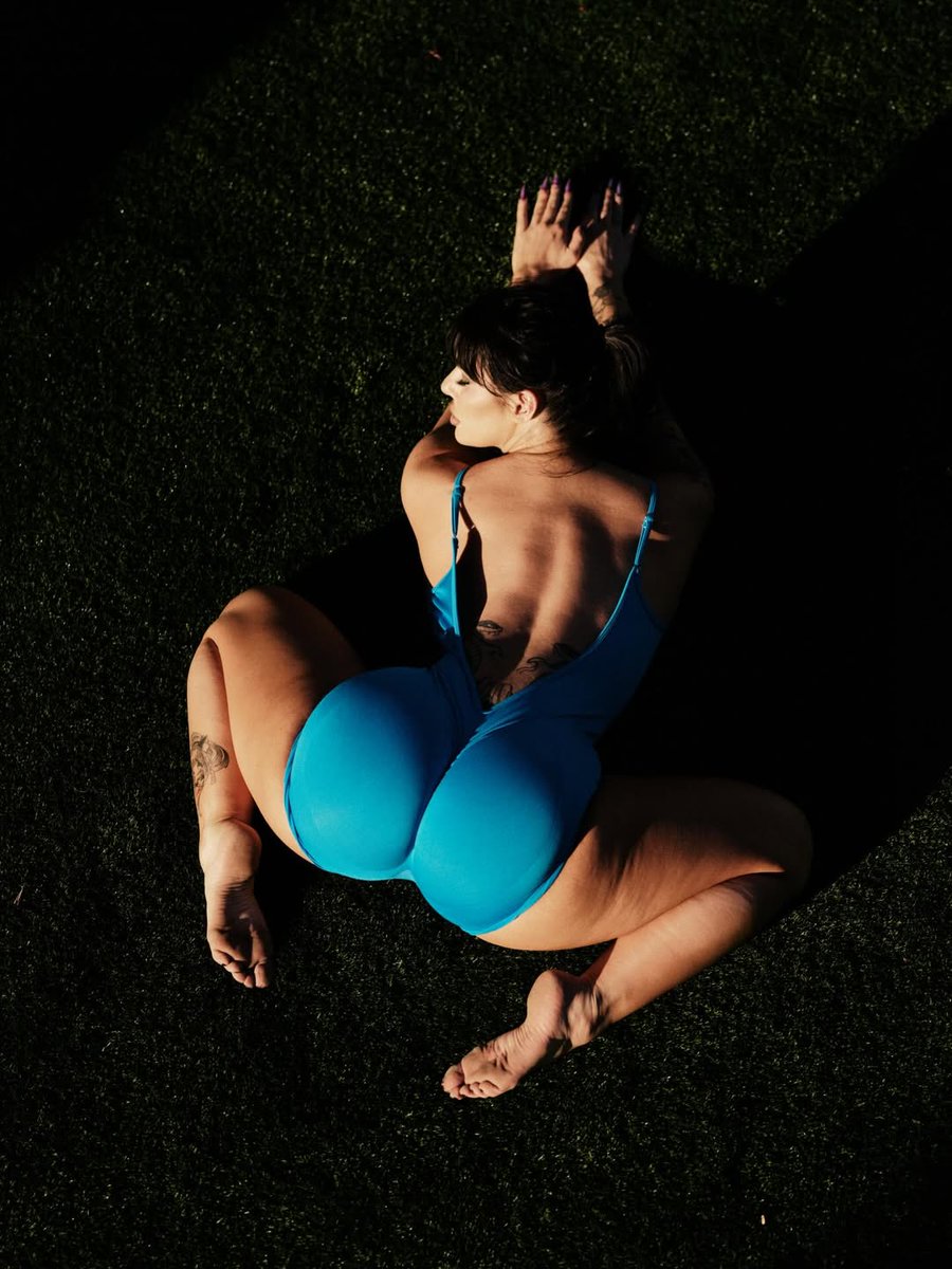 H3NTAIT1TS's tweet photo. Can't admit how much you want to be under, can you? https://t.co/r162ORygQ2