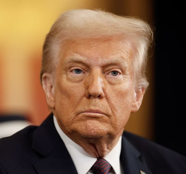 Megatron_ron's tweet photo. BREAKING: 🇮🇷🇺🇸 Iran: few more days and we are going to attack again

Iran has announced that diplomacy has a few more days left before Iran goes on the offensive and attacks US ships that are blocking Iranian oil tankers. https://t.co/Gn9NPmvRmu
