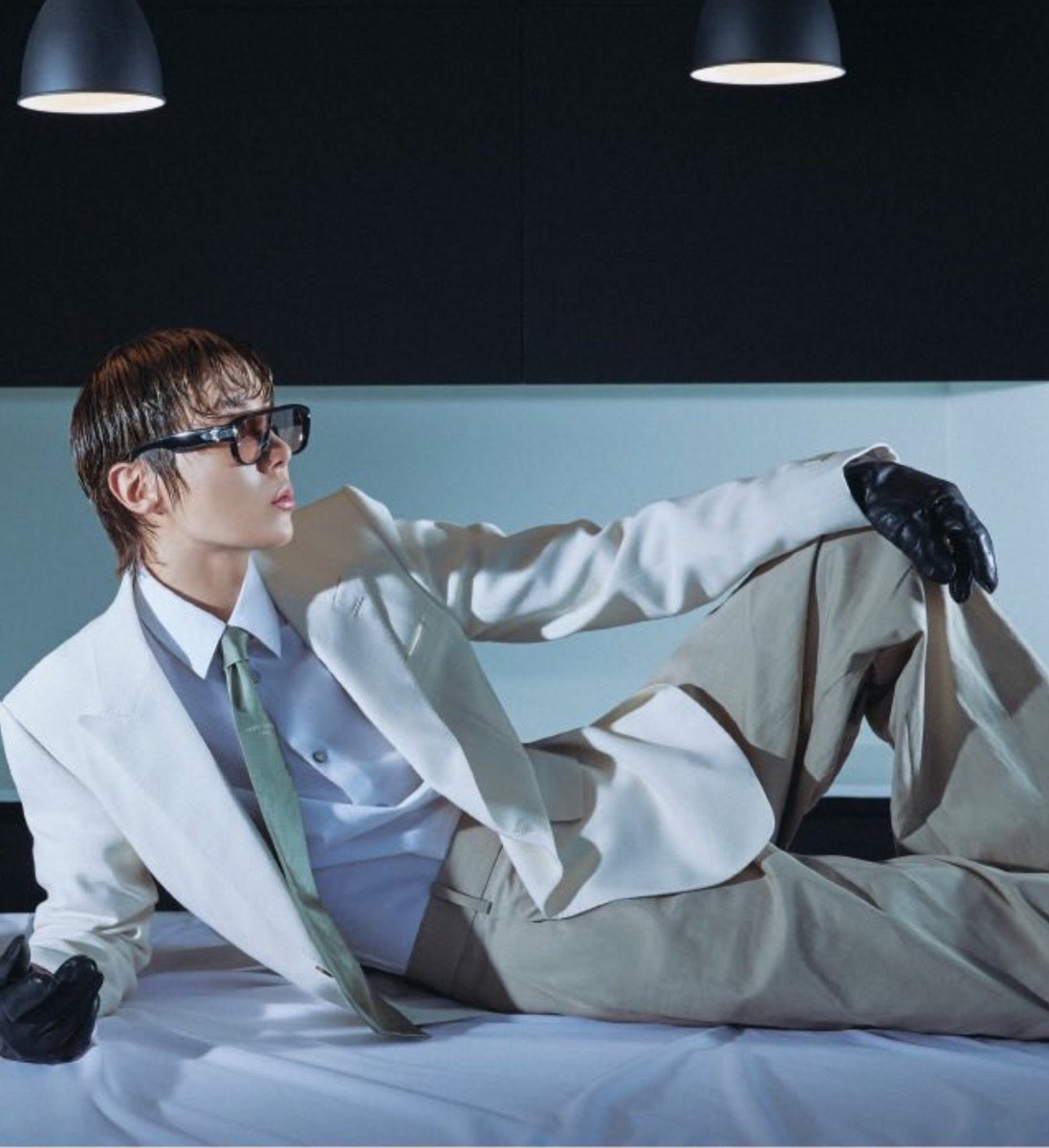 btschartsxdaily's tweet photo. [NEWS] New Photos of #JHOPE x GQ Korea (3)💜

https://t.co/c5AR83eqqf
#JHOPExGQKorea https://t.co/b528sB8ZGX