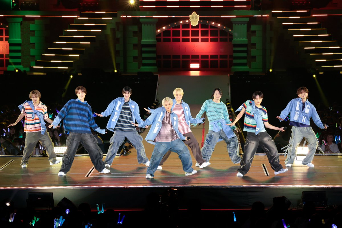 modelpress's tweet photo. 【写真追加📸】EBiDAN THE LIVE 2026🦐

📢79枚たっぷり掲載
https://t.co/FQsOhBupPI

「バッタマン」大至急
「イイじゃん」ALUK
「NPC」 METCHA★EEYAN
「ランドリー」Sakanashimaaji
「BOOM BASH」GAKUE N’ ONLY
「Mania」原因は自分にハグ♡
「The One」PUNNiiS
「Hollywood」RICEx
「Love Me Madly」Jugyonel💤

#エビライ