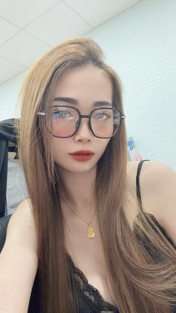lolo870857's tweet photo. 早安 上線了🥰
小姐妹們都在線✌️
#南部 #音樂課 #免訂金 https://t.co/Ep9F6kKtwB