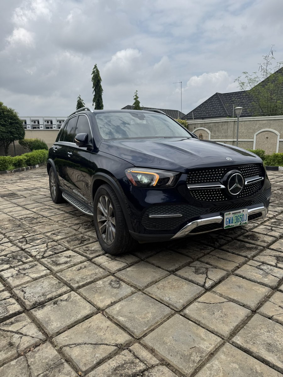 QleenAutos's tweet photo. DISTRESS ‼️‼️‼️
2020 Mercedes Benz GLE350
Mint condition 
No Duty ❌
Low mileage 
Accident free 
🏷️ 46m
📍 Abuja deal https://t.co/zttIDlUA0P