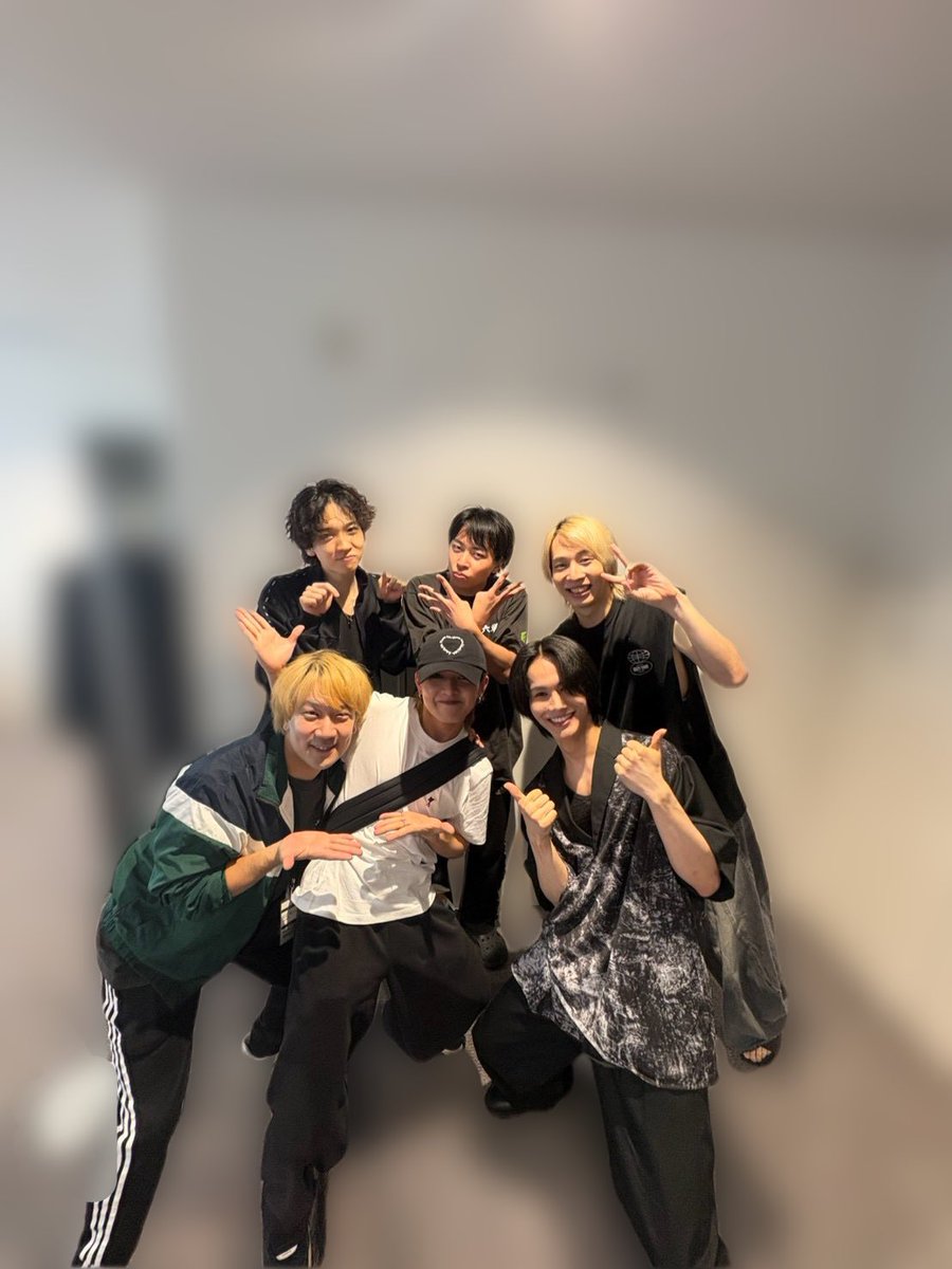 27Asxce's tweet photo. #六単 初日あけました‼️‼️

まーーーじで楽しかった
アンサンブル最高でしょ？☺️

明日もよろしくお願いします🔥 https://t.co/3pOMJbKpXS