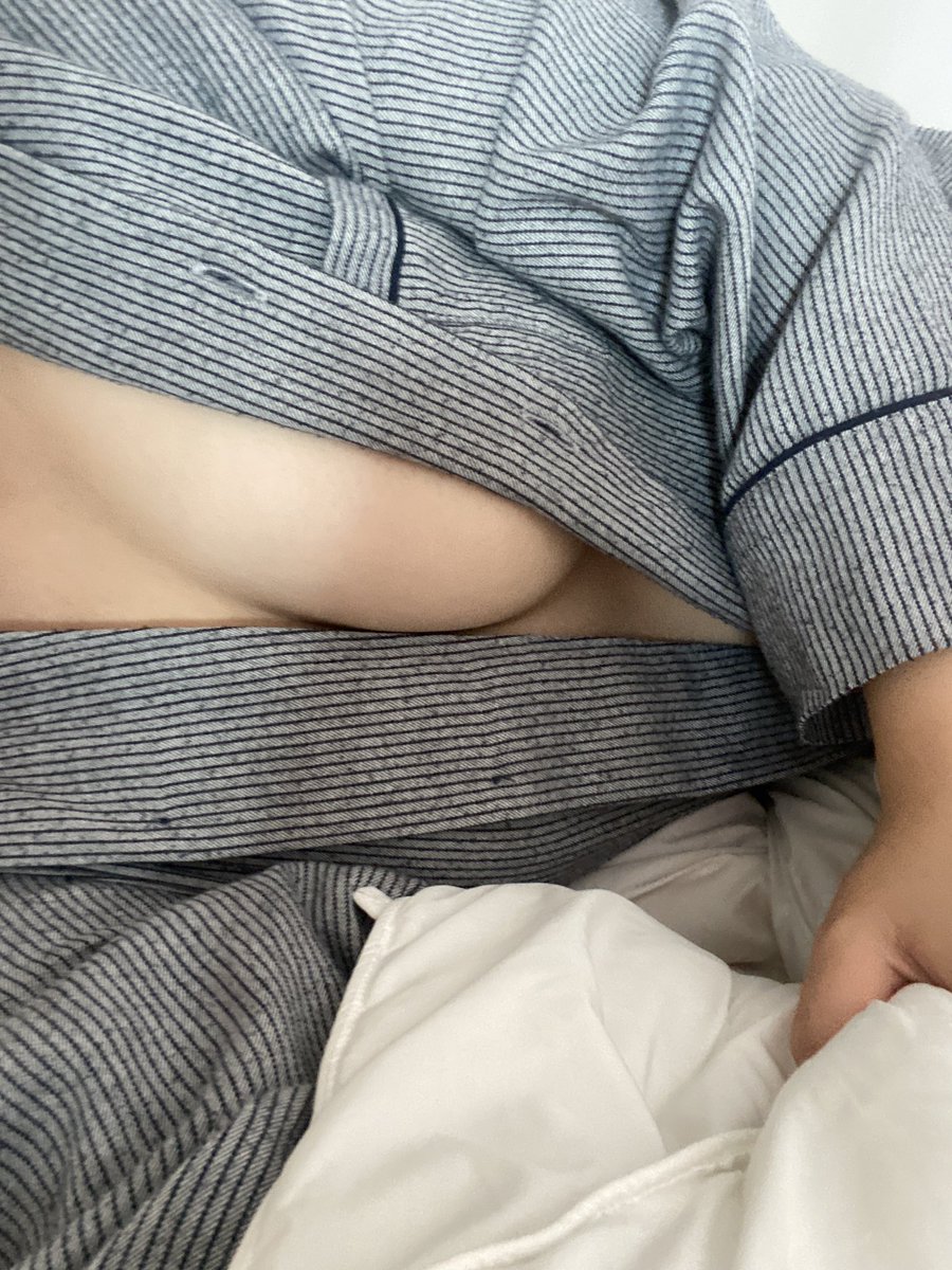 Maii3kud's tweet photo. ギリ見えない🫥
#うらあか女子
#うらあか男子と繋がりたい https://t.co/teUCjO7Pvz