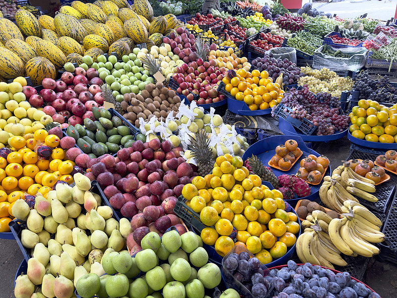 AAdams48323's tweet photo. Need fresh u0026 affordable produce for the week Our local farmers’ market has crisp veggies, ripe berries and free-range eggs—shop today to stock your kitchen! https://t.co/TAbr7nfask