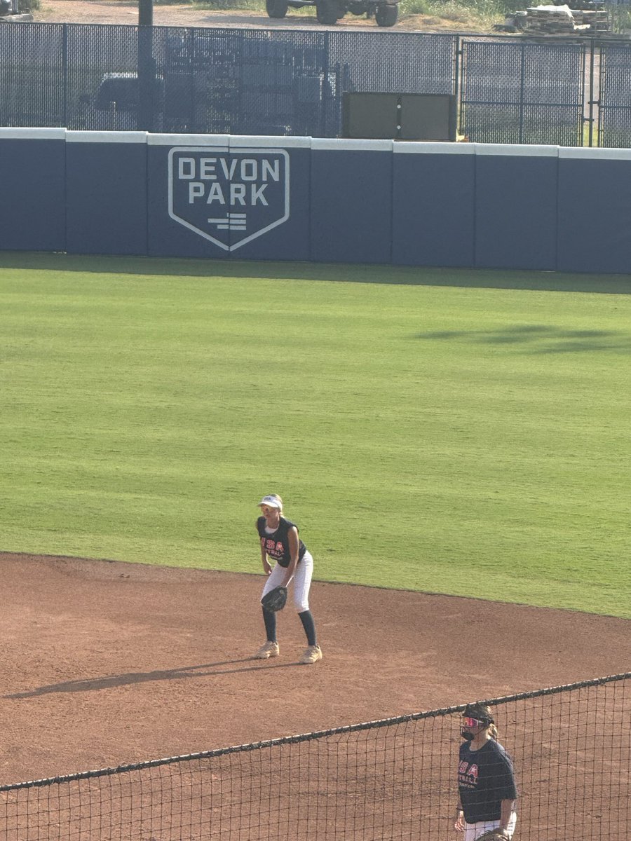 RDuPlessis2033's tweet photo. Team USA 12U 🥎 All-American Games in Oklahoma City was amazing. I’m so thankful for the opportunity earned to play with elite talent across the country. Can’t wait to hopefully be back in 2027! ❤️🇺🇸💙 @USASoftball @USASoftballREC @INASASoftball @TOMRUPERT1 https://t.co/ihiNvp0OVr