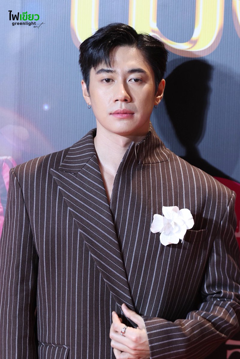 faikeaw_ent's tweet photo. “แจม รชตะ - เอม สรรเพชญ์ - โอเบย์ - เบน บัญญพนต์” ในงานรอบปฐมทัศน์ “เมืองมารยา The Musical”

JAM MUANGMARYA
#JamRachata #แจมรชตะ 
#aimmku #เอมสรรเพชญ์
#obeypun #BenBunyapol #bbenlk 
#เมืองมารยาเดอะมิวสิคัล
#เมืองมารยาTheMusical https://t.co/lXLWUqmrDW