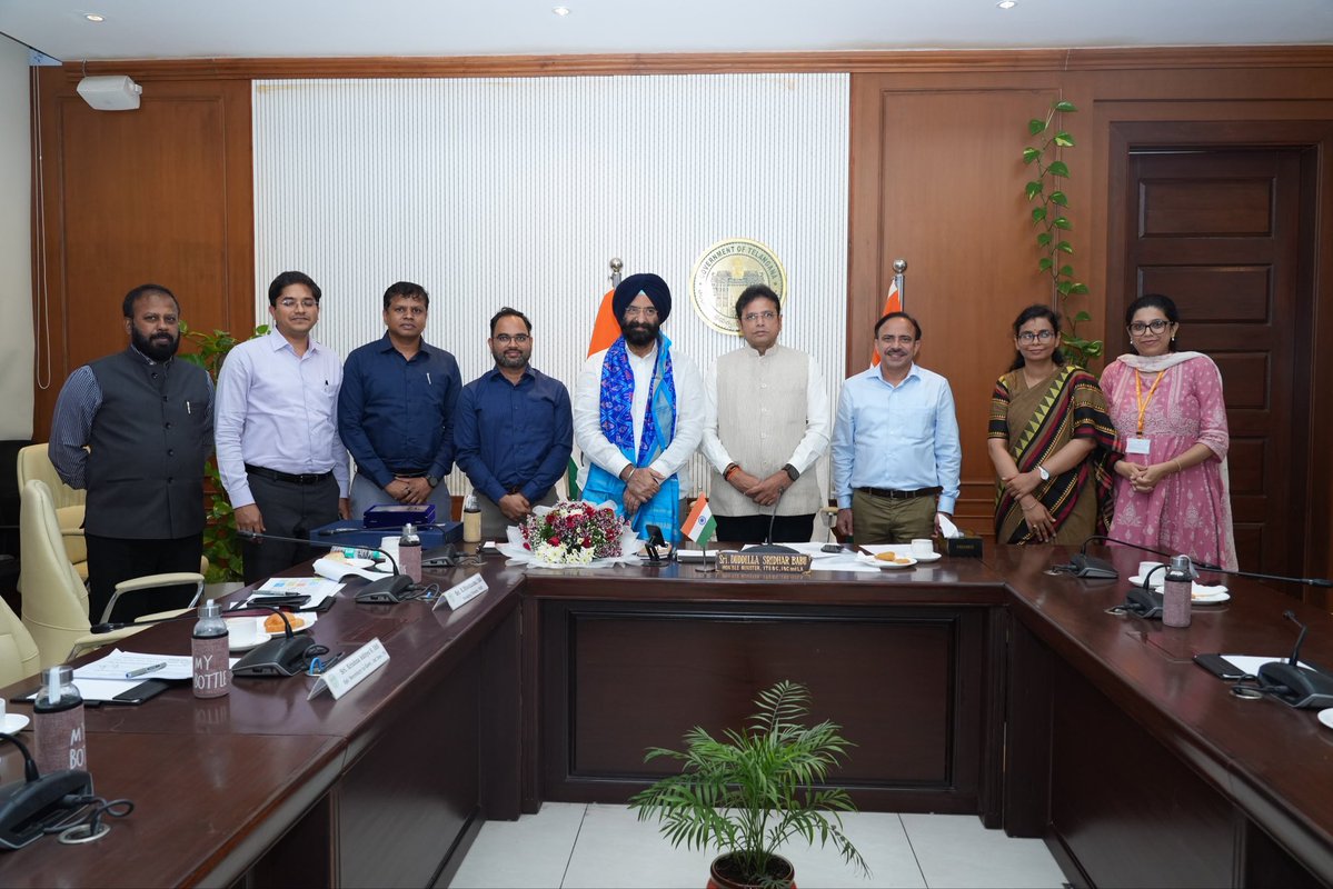 OffDSB's tweet photo. Met Delhi Industries Minister Shri Manjinder Singh Sirsa and senior officials at the Secretariat today to discuss industrial development and investment facilitation.

Shared Telangana’s experience in industrial parks, infrastructure, land allotment and TG iPASS, our single window system for faster investment approvals.

As part of their visit, the delegation is here to understand Telangana’s approach to industrial development and how we are making it easier for investors to set up and grow their businesses.

#tgipass #ministers #collabration #delhi #Telangana
