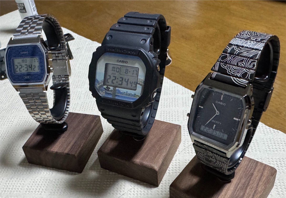 Oniku_Musabori's tweet photo. 大掃除しつつワックスがけの合間にカシコレとかG-SHOCKとかのお手入れしたんわよ…！ https://t.co/lusv3sJW1P