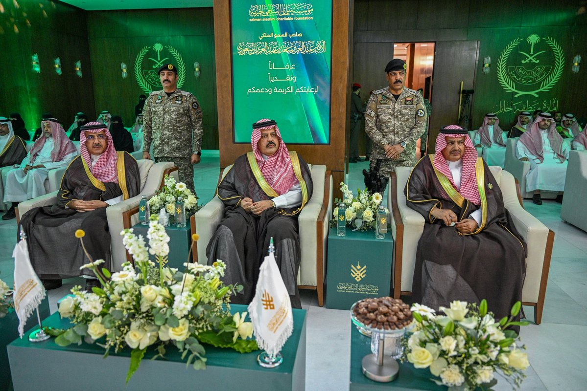 salmanalsalimi6's tweet photo. • خــبـر | 📃
• #مؤسسة_سلمان_السليمي | 📸

بفضل الله، دُشّنت مؤسسة سلمان السليمي الخيرية على يد صاحب السمو الملكي #أمير_منطقة_حائل ، في مناسبة نعتز بها ونستشعر معها عِظم المسؤولية تجاه خدمة المجتمع وتعزيز أثر العمل الخيري.

سعدنا باطلاع سموه على رؤية المؤسسة ورسالتها وأهدافها ومبادراتها، وما نطمح إلى تحقيقه من أثر مستدام في خدمة أهالي المنطقة والمجتمع.

كل الشكر والتقدير لسمو أمير منطقة حائل على دعمه واهتمامه بالقطاع غير الربحي، ولجميع من شاركونا هذه المناسبة.

نسأل الله أن يوفقنا في هذه المسيرة، وأن يجعل أعمال المؤسسة خالصةً لوجهه، نافعةً للمجتمع، ومستدامة الأثر.

#مؤسسة_سلمان_السليمي_الخيرية
#حائل
#القطاع_غير_الربحي
#استدامة_الأثر