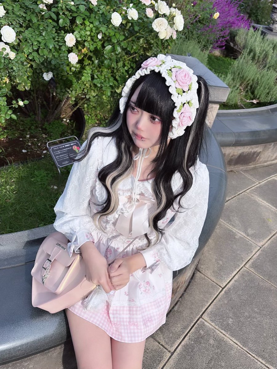 y9xi_'s tweet photo. 🥀❤︎ https://t.co/N9WDinhXVs