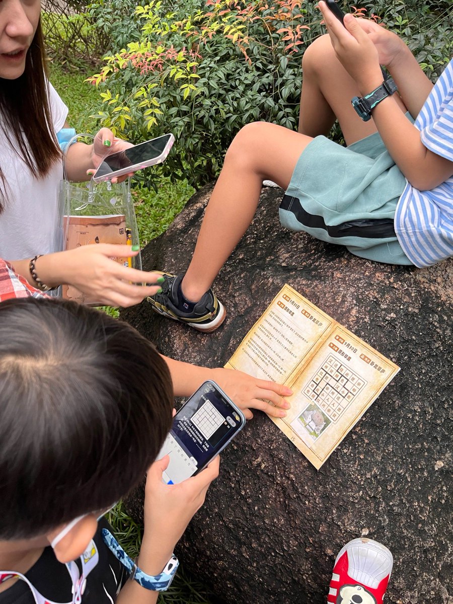 FairyCarucm8c's tweet photo. Playing "treasure hunt" at home with my 5-year-old—his excited giggles are the best reward ever! https://t.co/qjAGKOQVoW