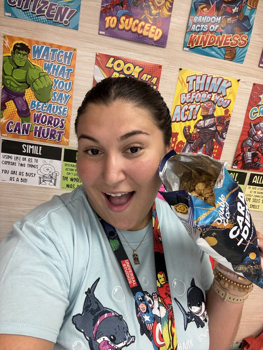 CPEPrincipal1's tweet photo. @CoconutPalmElem we had a strong start of the school year and we closed out even stronger. @AP_NColey and I walked all classrooms to deliver popcorn to reward our amazing staff. #bcps 
@BCPSSantana https://t.co/nhiXFh5RPP