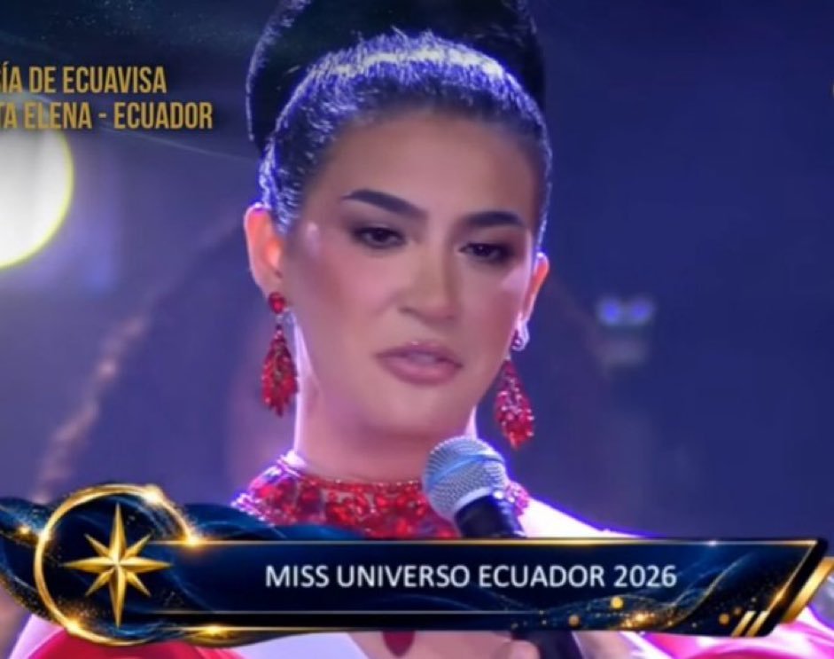 Burraisism0's tweet photo. el mayor downgrade en la historia del Ecuador: 
#MissUniversoEcuador https://t.co/76vYL8vgmB