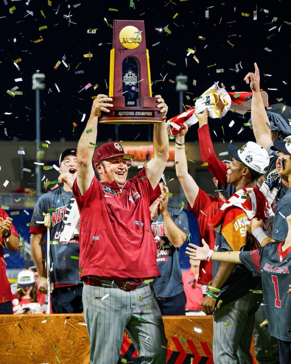 jiminarlington's tweet photo. @CFBHome STILL CHAMPS!!! #ChaOUs @OU_Baseball #OklaOMAHA #Skip https://t.co/r9wSyRydw7