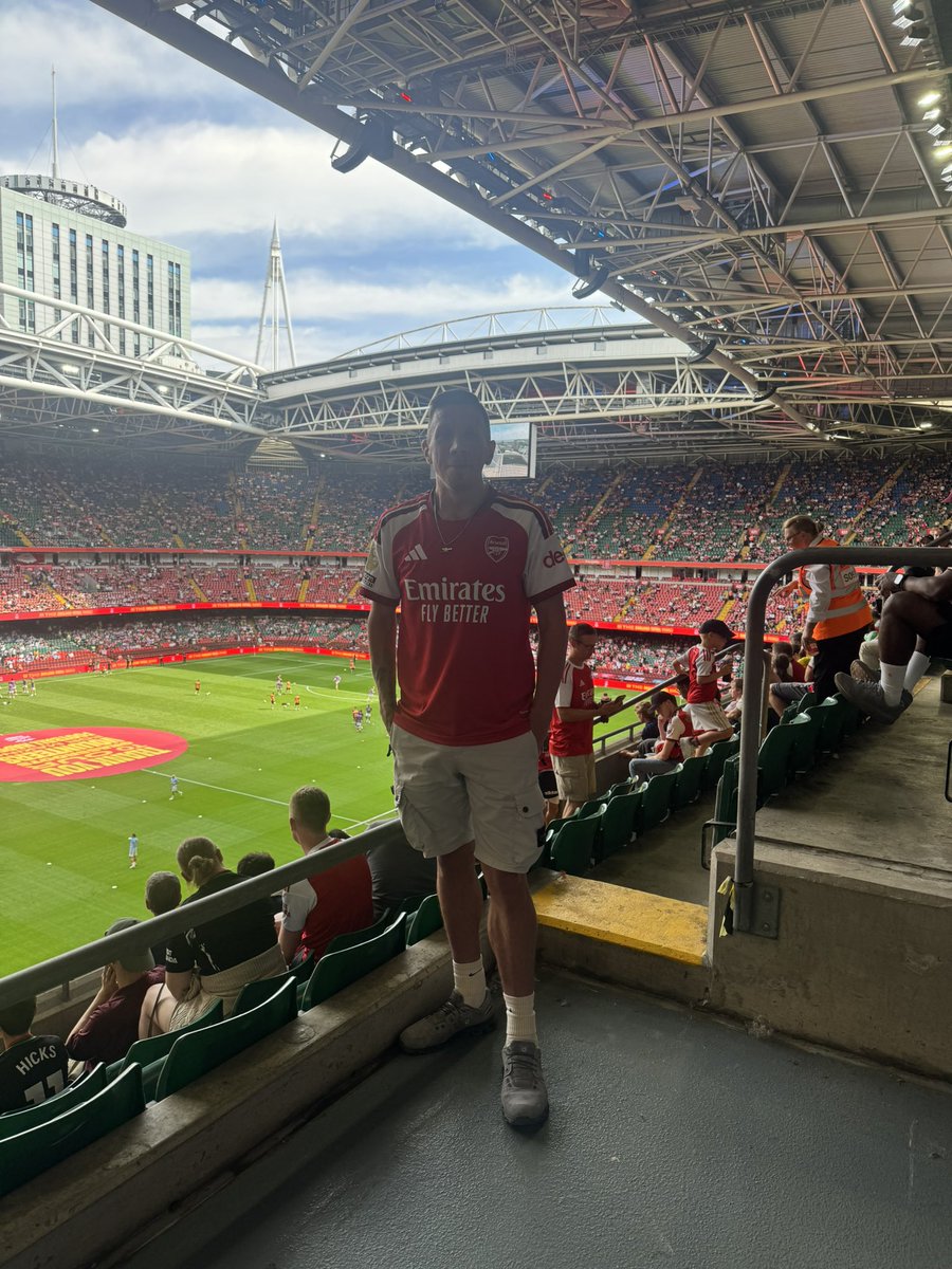 Jordk94's tweet photo. Community shield winners 2026 🏆❤️ https://t.co/TM7YLfRXir