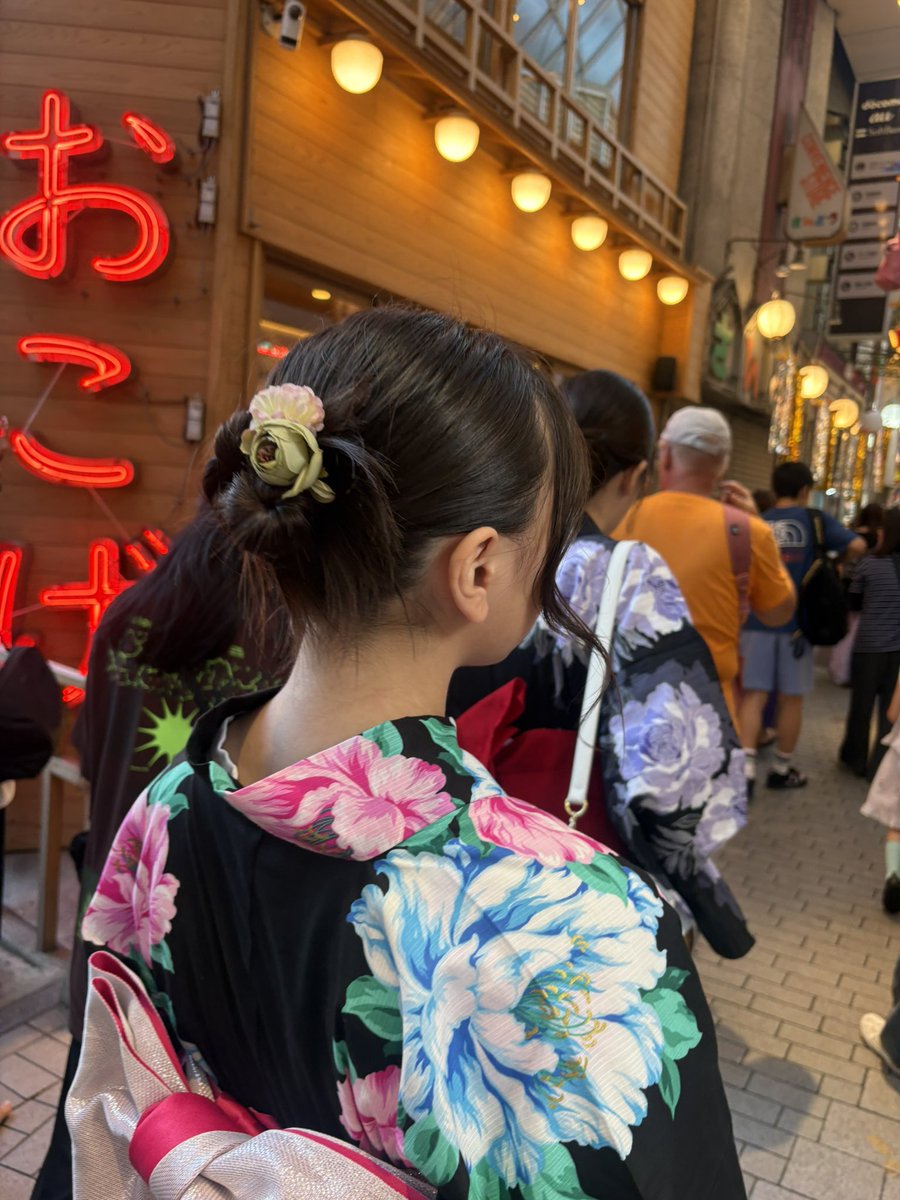 macohousenakama's tweet photo. まこHOUSE東京チームも今年も浴衣で
阿佐ヶ谷の花火大会行ってきました
普段子育て頑張ってるママさん達にも
浴衣着てもらえて喜んでもらえて
よかったです
みんな沢山美味しいもの食べました

#阿佐ヶ谷　#お祭り　#浴衣
＃居場所　#児童養護施設 https://t.co/tHGCLgQBZt