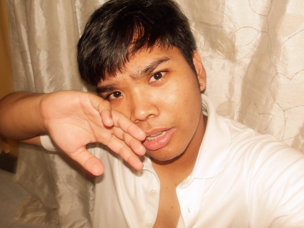 defnot_rgt's tweet photo. wassup (in Kodak pixpro) https://t.co/CSwH65pZCn